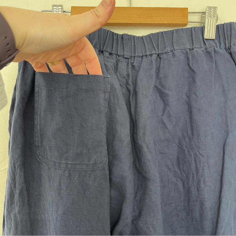 Quince 100% Linen Pull on Pants. Navy Blue. Size Small - Picture 5 of 7